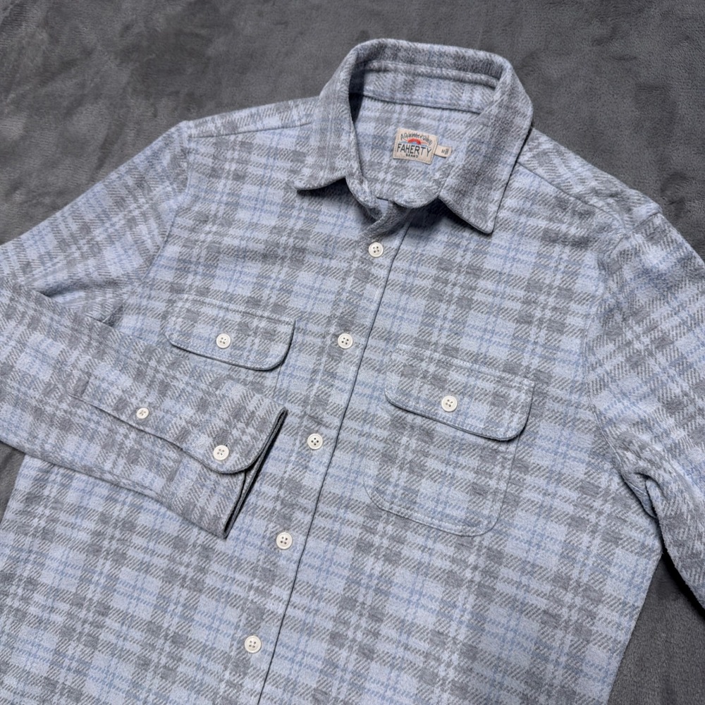 Faherty Legend Sweater Shirt Mens Medium Blue Grey‎ Knit Flannel Stretch Button